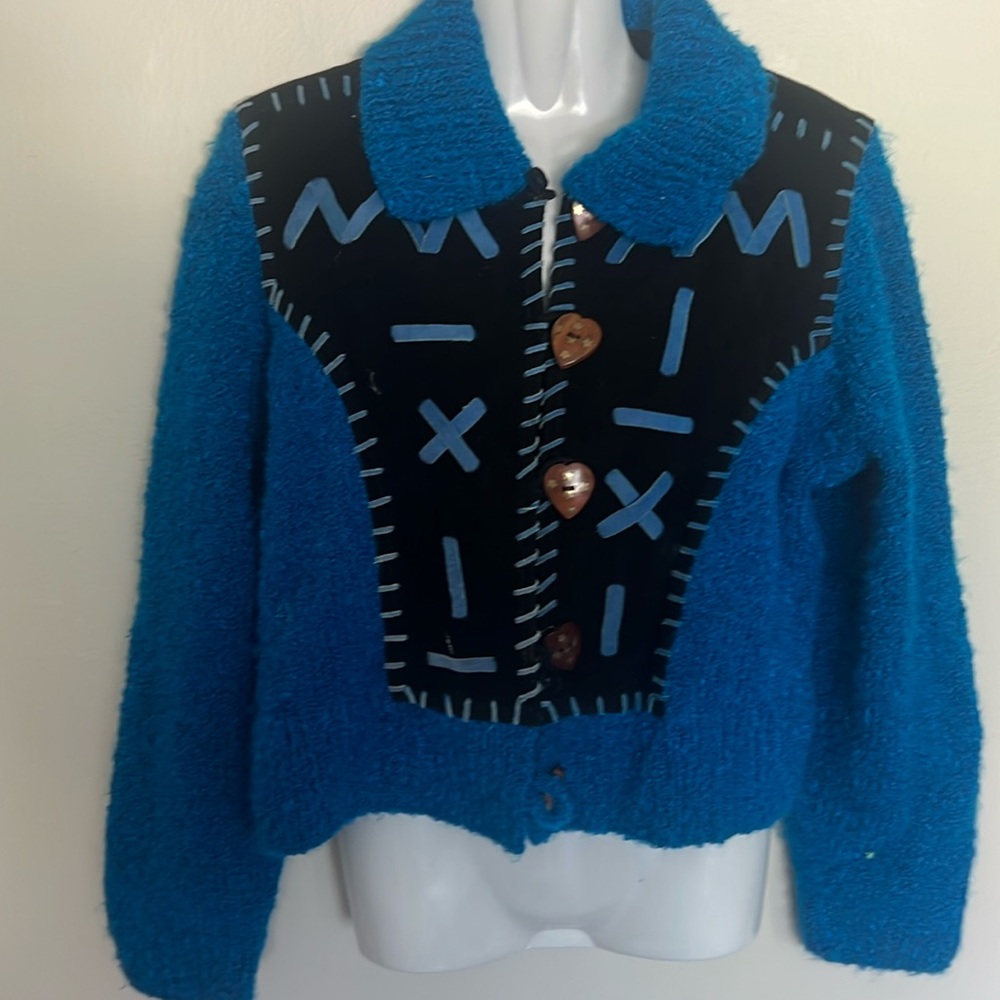 Sandy Starkman Designer Sweater blue black  leather woood heart buttons size S